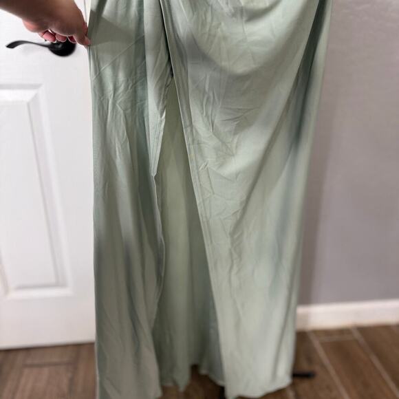 Faeriesty Plus Off Shoulder Ruched Wrap Hem Slit Gown, Green, 1XL - Picture 3 of 7